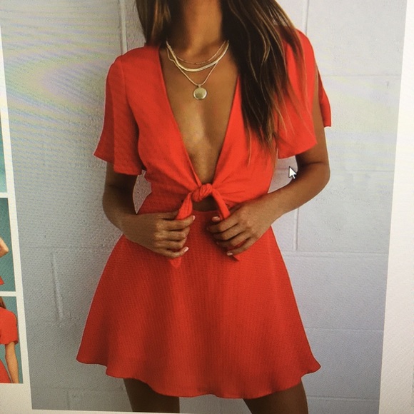 Red front tie dress - Picture 3 of 4